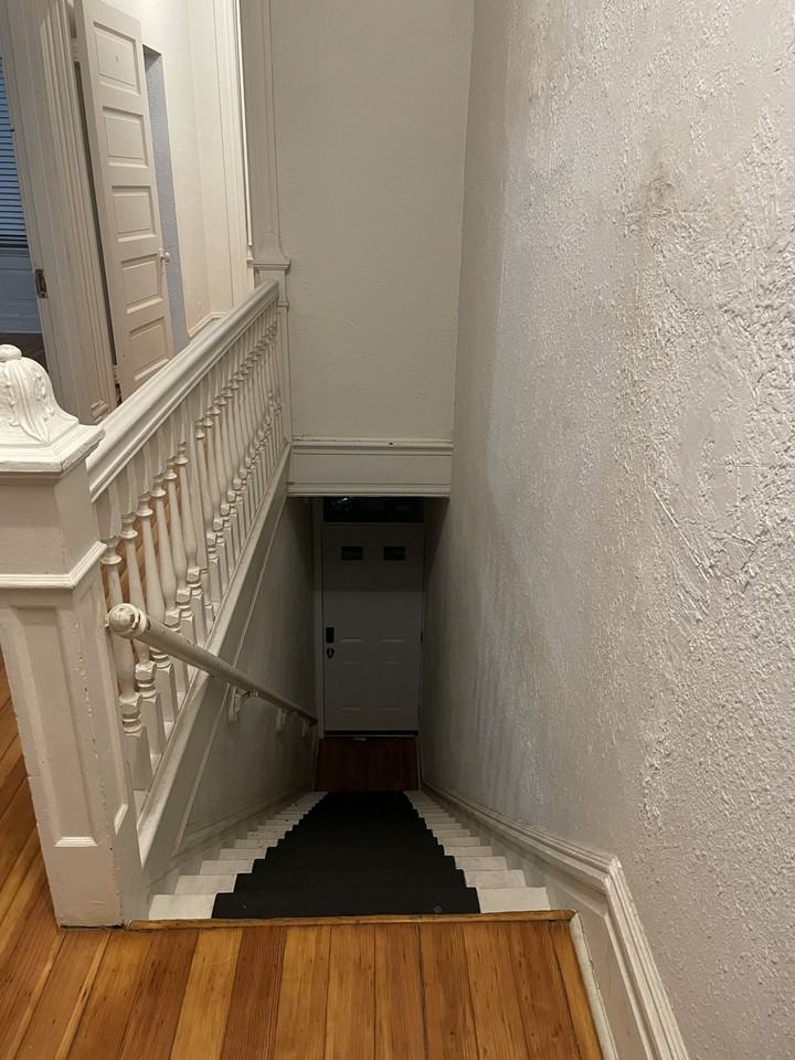 2664 Nebraska Ave #2F - Photo 2 of 22