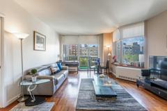 188 E 64th St #707 - Photo 2 of 4