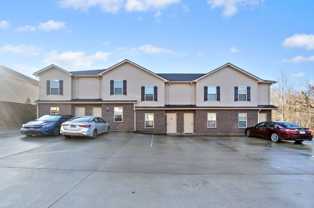 2 Bedroom Pet Friendly Townhome For Rent Near Post! - Photo 1 of 1