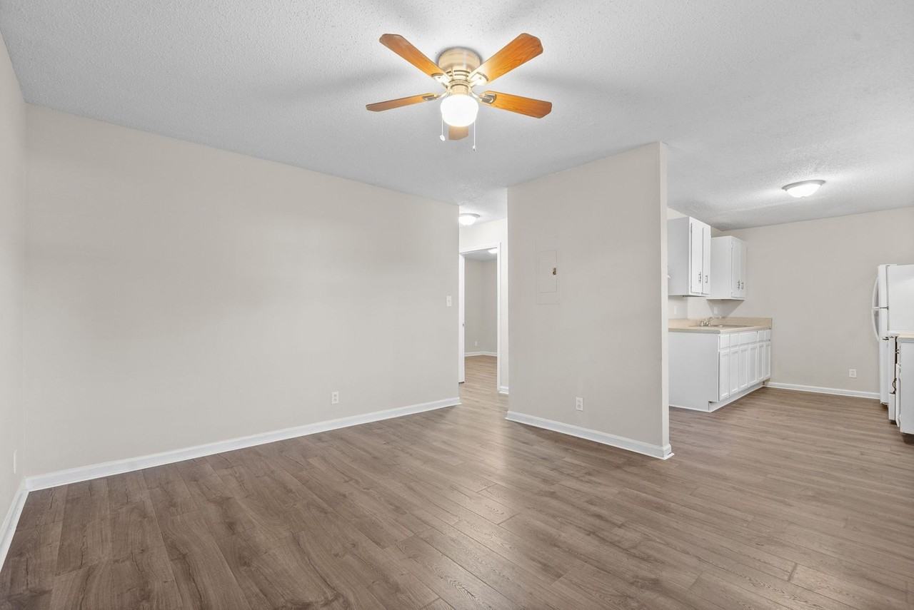 2 Bedroom Pet Friendly Apartment For Rent Near APSU! - Photo 3 of 17