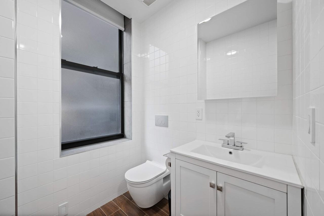 491 2nd Ave #1047925P - Photo 4 of 18