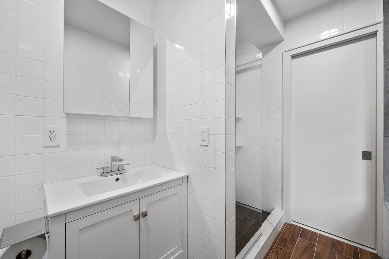 491 2nd Ave #1047925P - Photo 5 of 18
