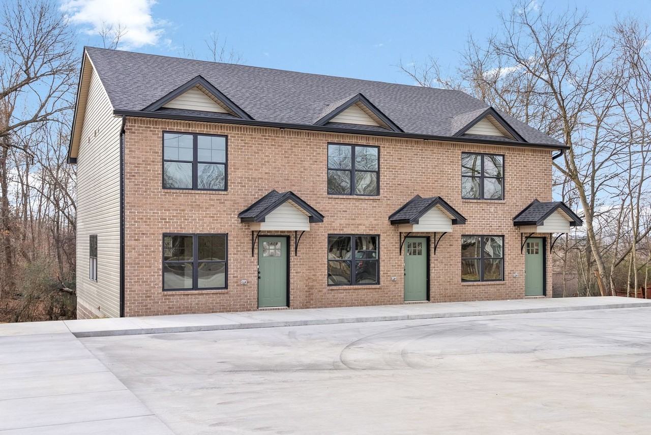 2 Bedroom Pet Friendly Townhomes For Rent! - Photo 2 of 28