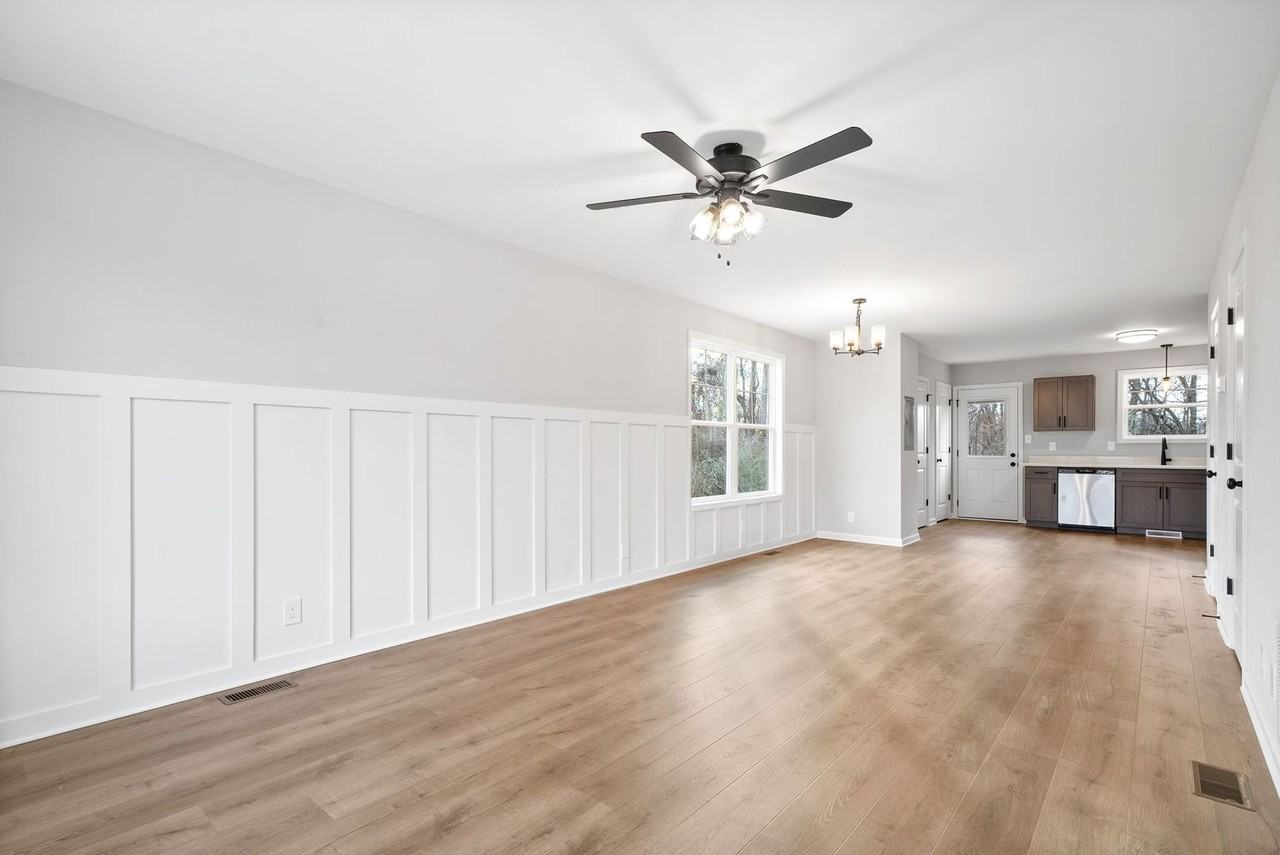 2 Bedroom Pet Friendly Townhomes For Rent! - Photo 5 of 28