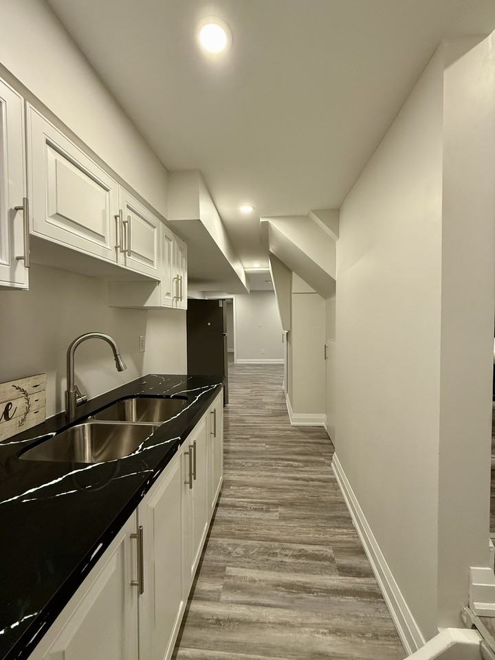 3352 Bruzan Cres - Photo 3 of 10