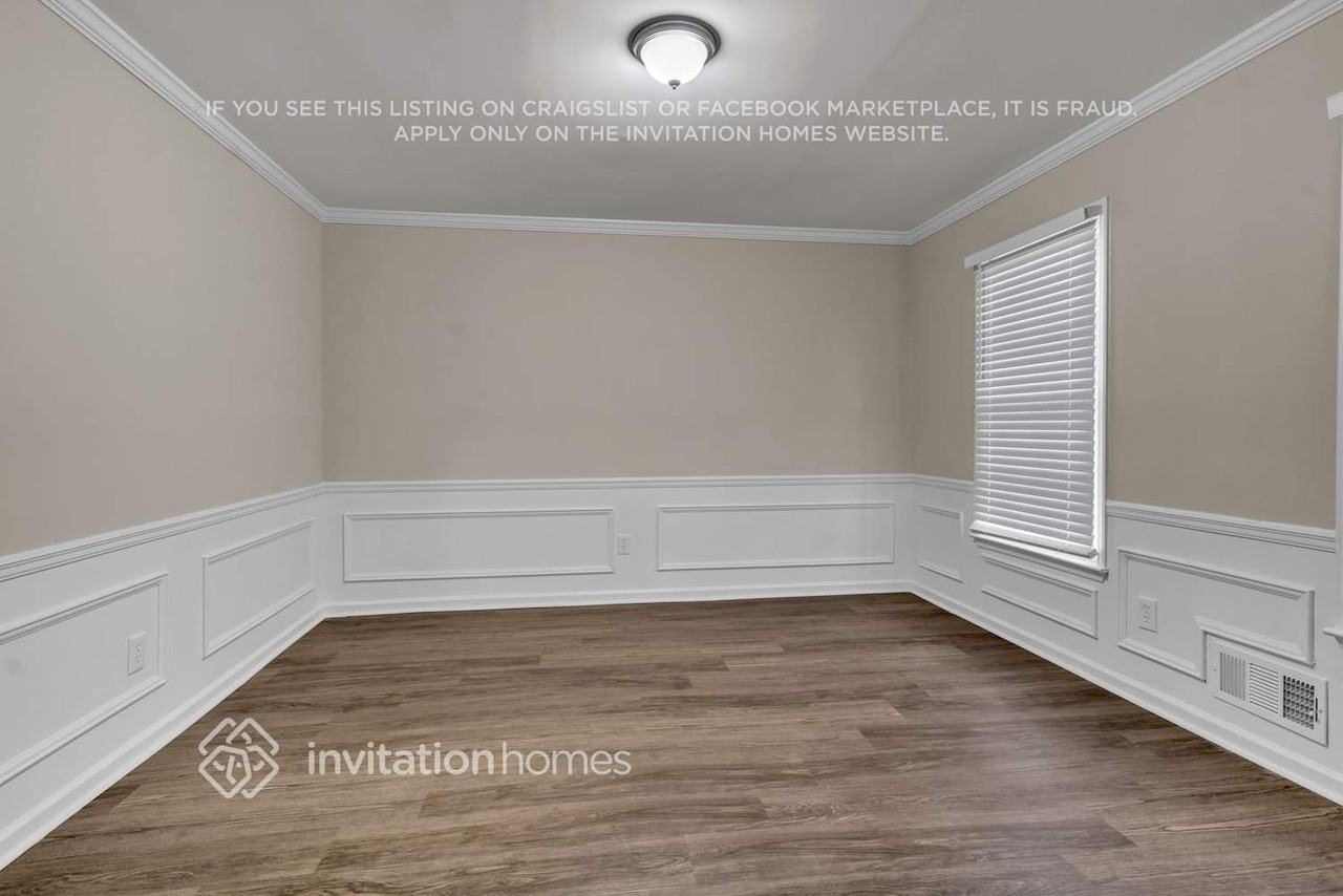 5031 Golf Link Ct - Photo 6 of 26