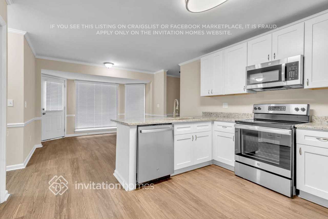 5031 Golf Link Ct - Photo 7 of 24