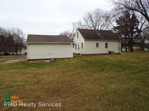 5607 Regent Ave N - Photo 3 of 10