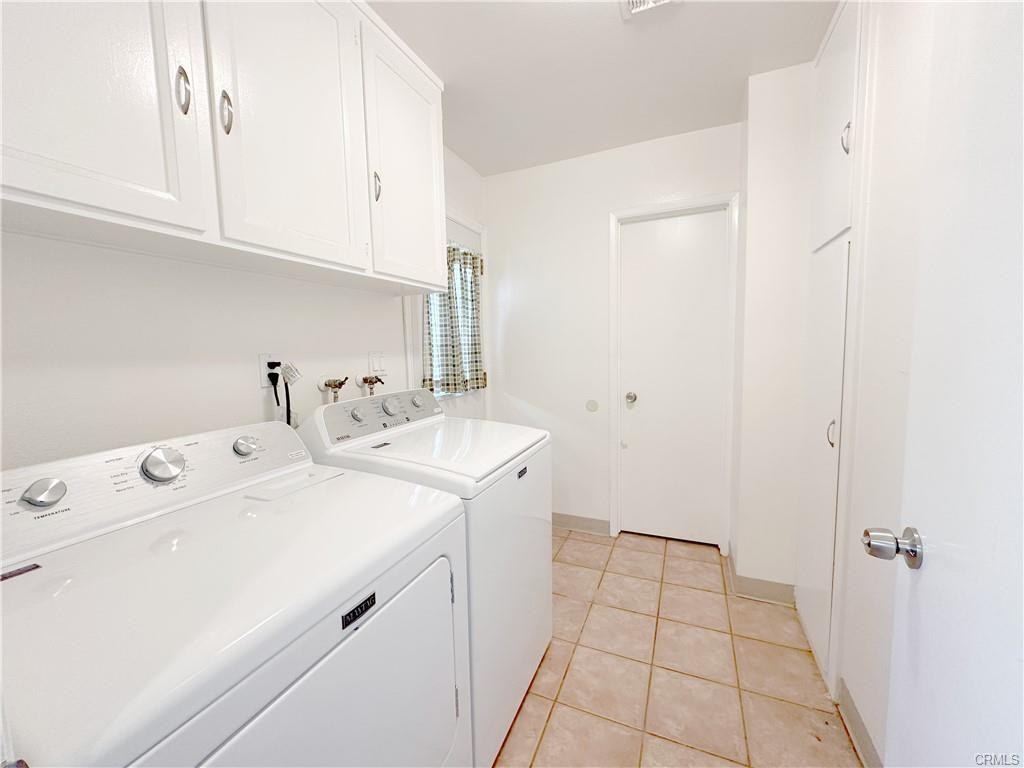 6603 Dillman St - Photo 3 of 8