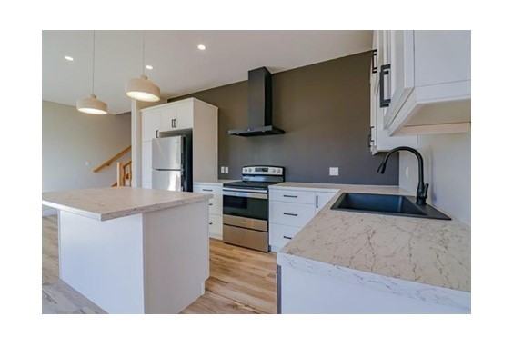 7 Kindred Avenue - Photo 4 of 19