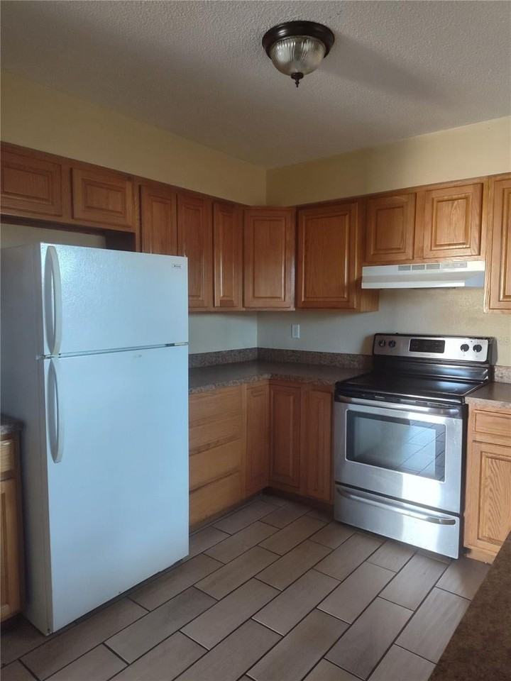 3212 Ne 22nd Ct - Photo 3 of 15