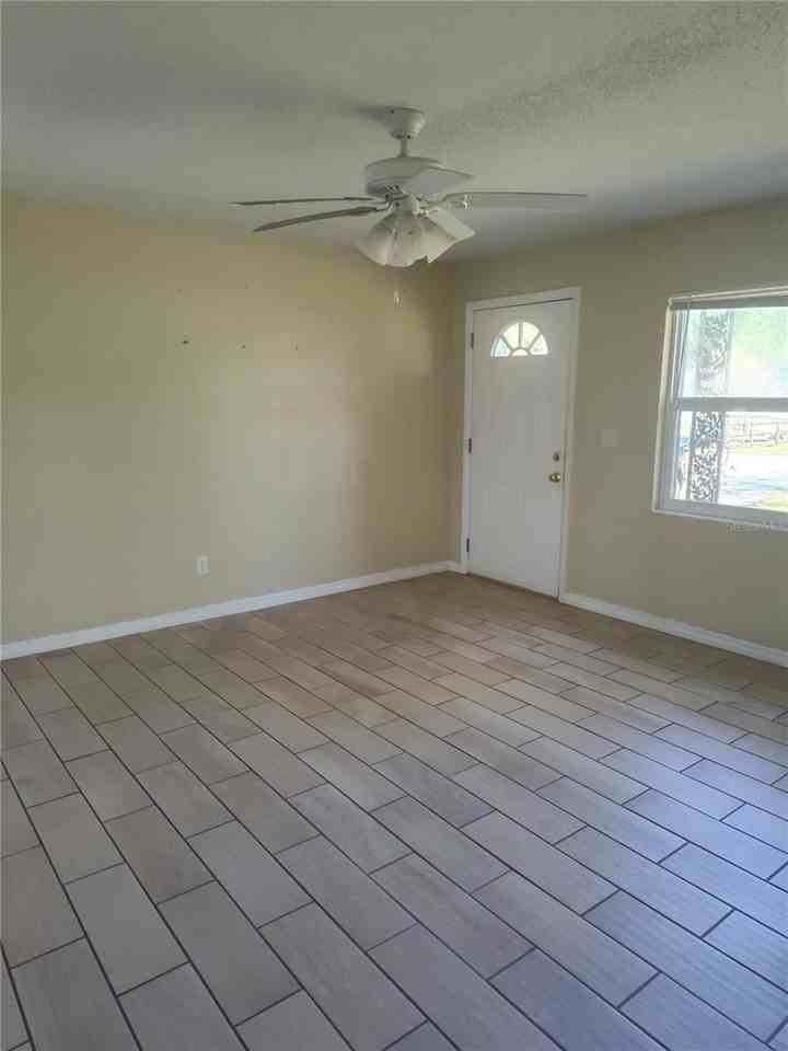 3212 Ne 22nd Ct - Photo 5 of 15