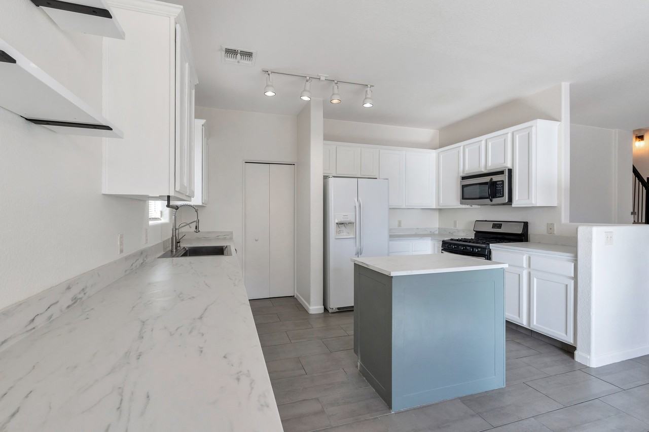 6352 E Butte Stone Dr - Photo 6 of 24