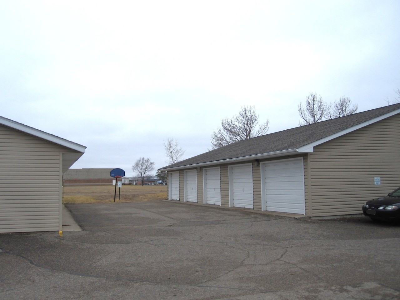 1380 Heritage Dr - Photo 5 of 5