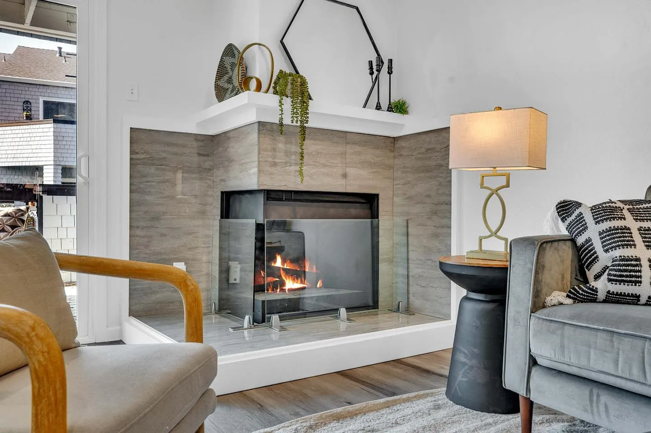 436 Barnegat Ln - Photo 3 of 6