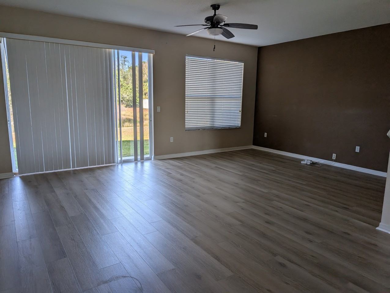 11525 Declaration Dr - Photo 5 of 11