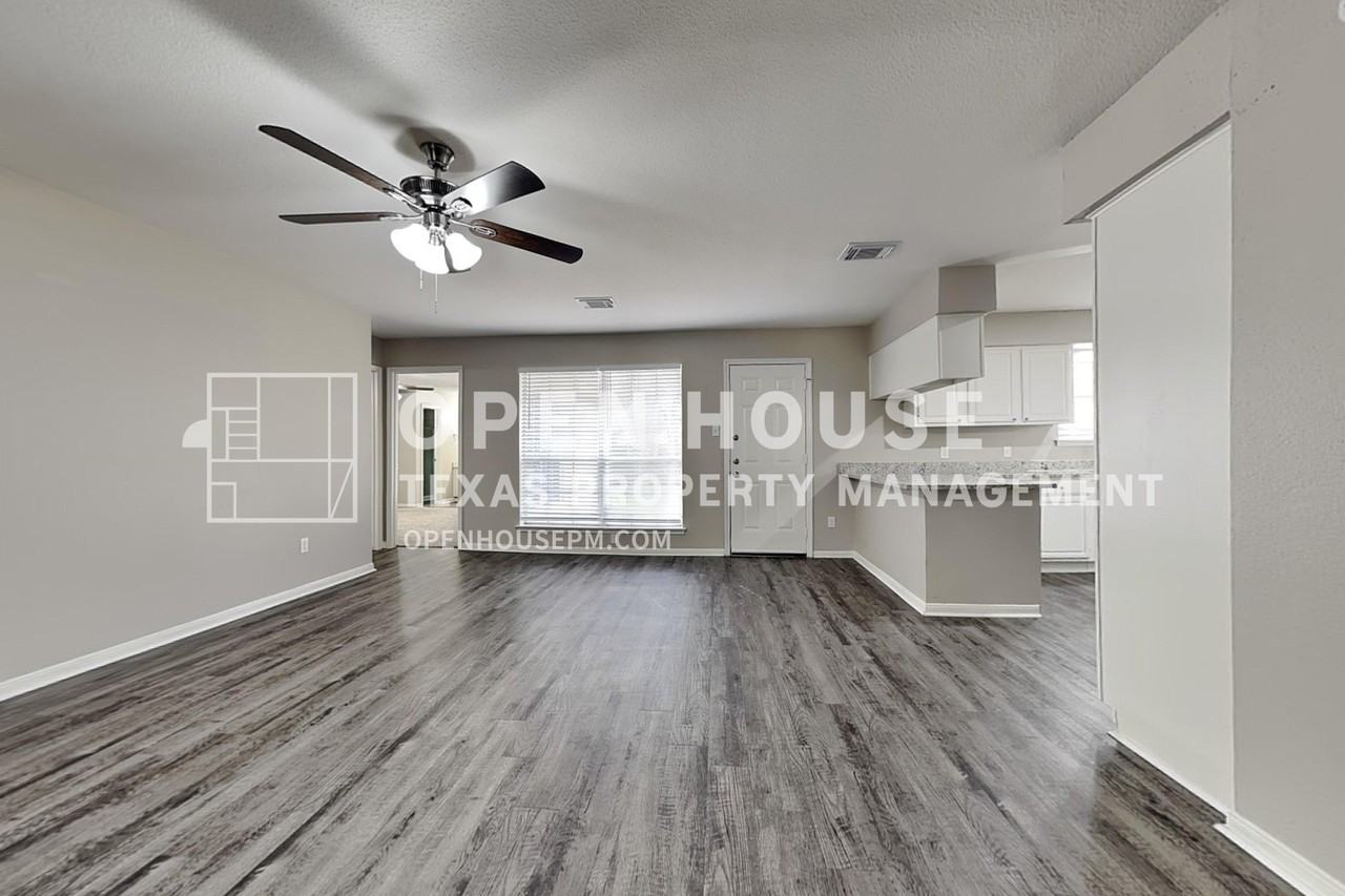 9615 Orangevale Dr - Photo 3 of 18