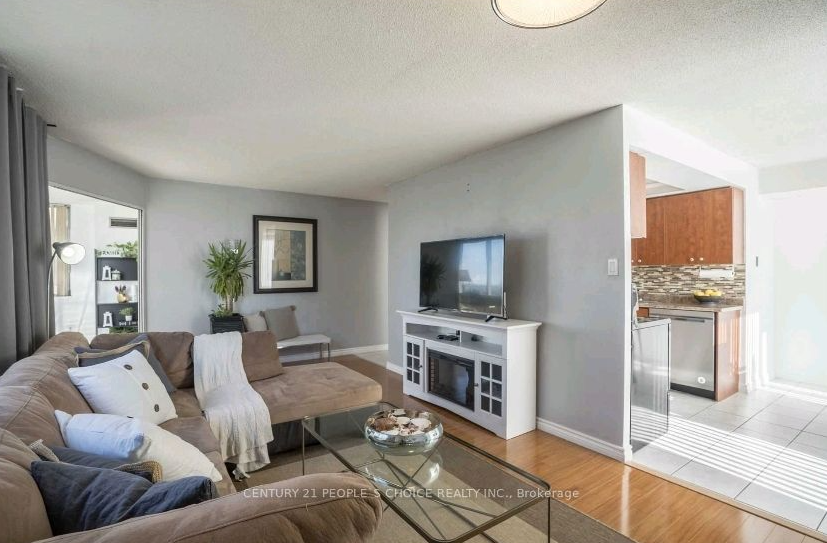 21 Markbrook Lane - Photo 3 of 8