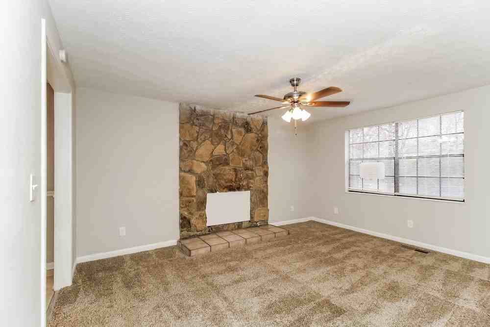 3894 Yeager Rd - Photo 6 of 17