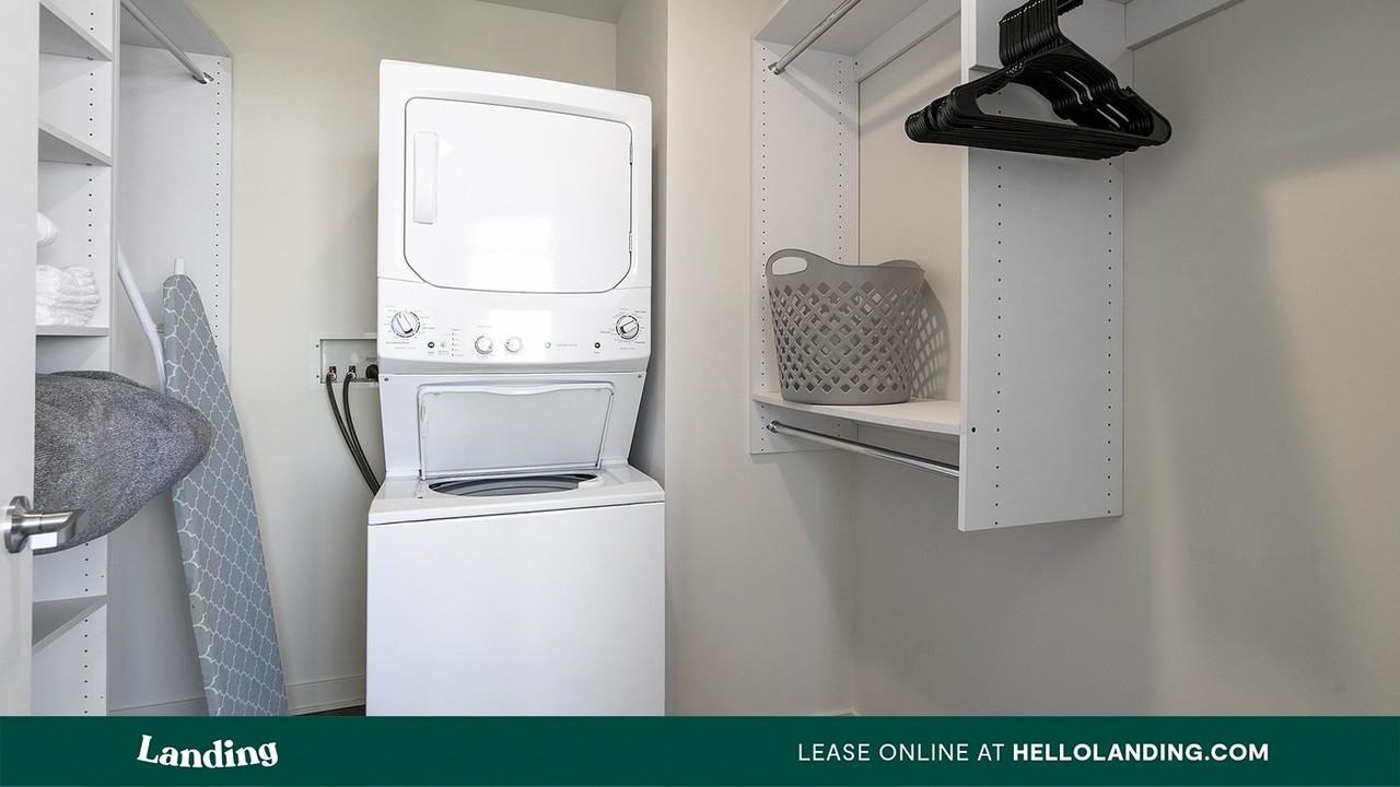 347 W Chestnut St - Photo 2 of 50