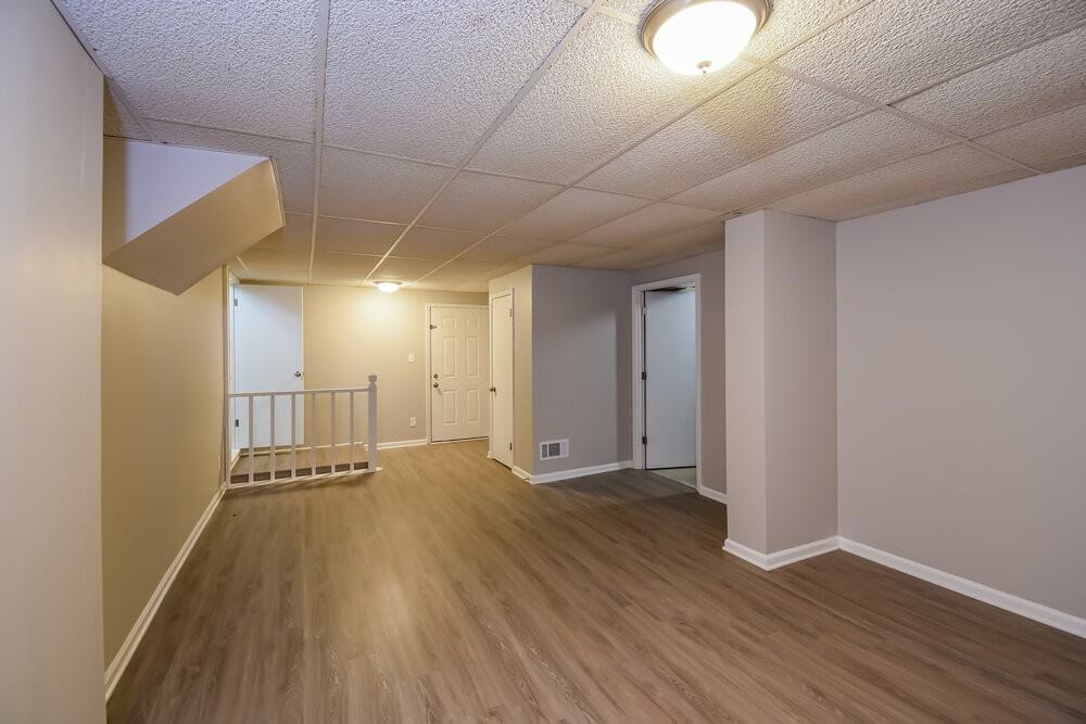 4792 Rock Island Ln Nw - Photo 4 of 17