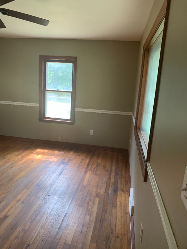 3146 Se Wisconsin Ave - Photo 3 of 16