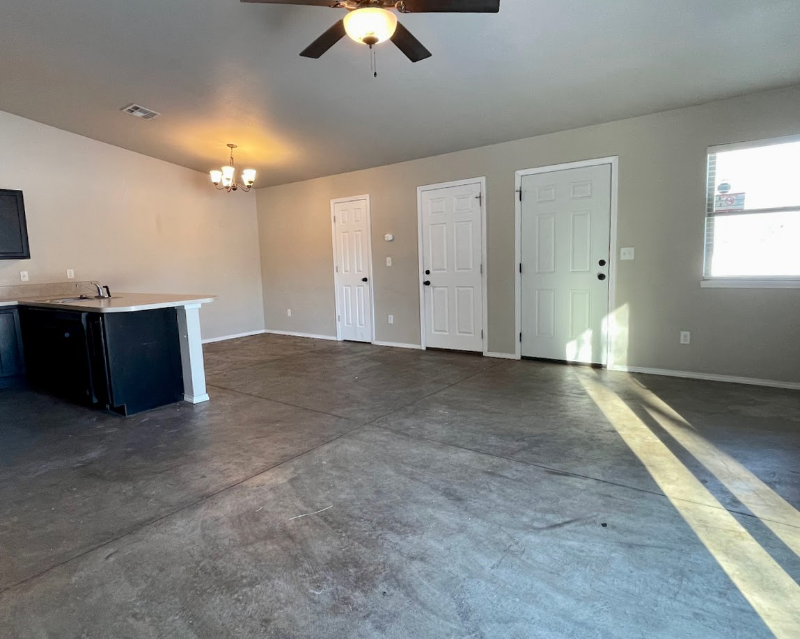 505 W Meadow Creek Cir #505 - Photo 3 of 15