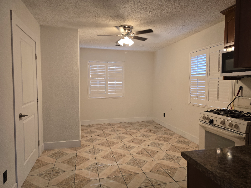 1561 W 9th St #1561W9thST - Photo 2 of 5