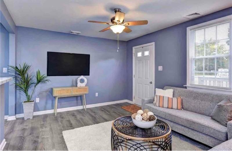 720 Norwood Cir - Photo 3 of 31