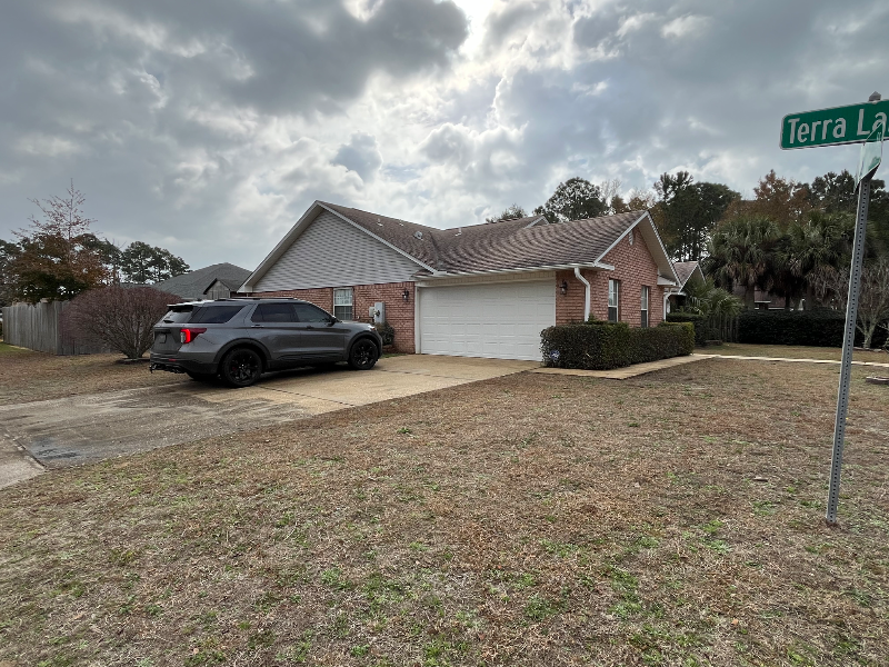 3000 Classic Dr - Photo 3 of 12