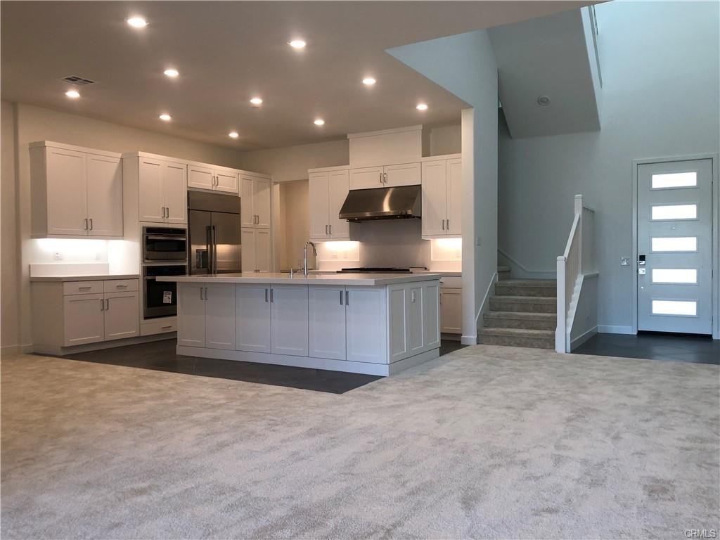 1538 Hollyleaf Ter - Photo 3 of 8