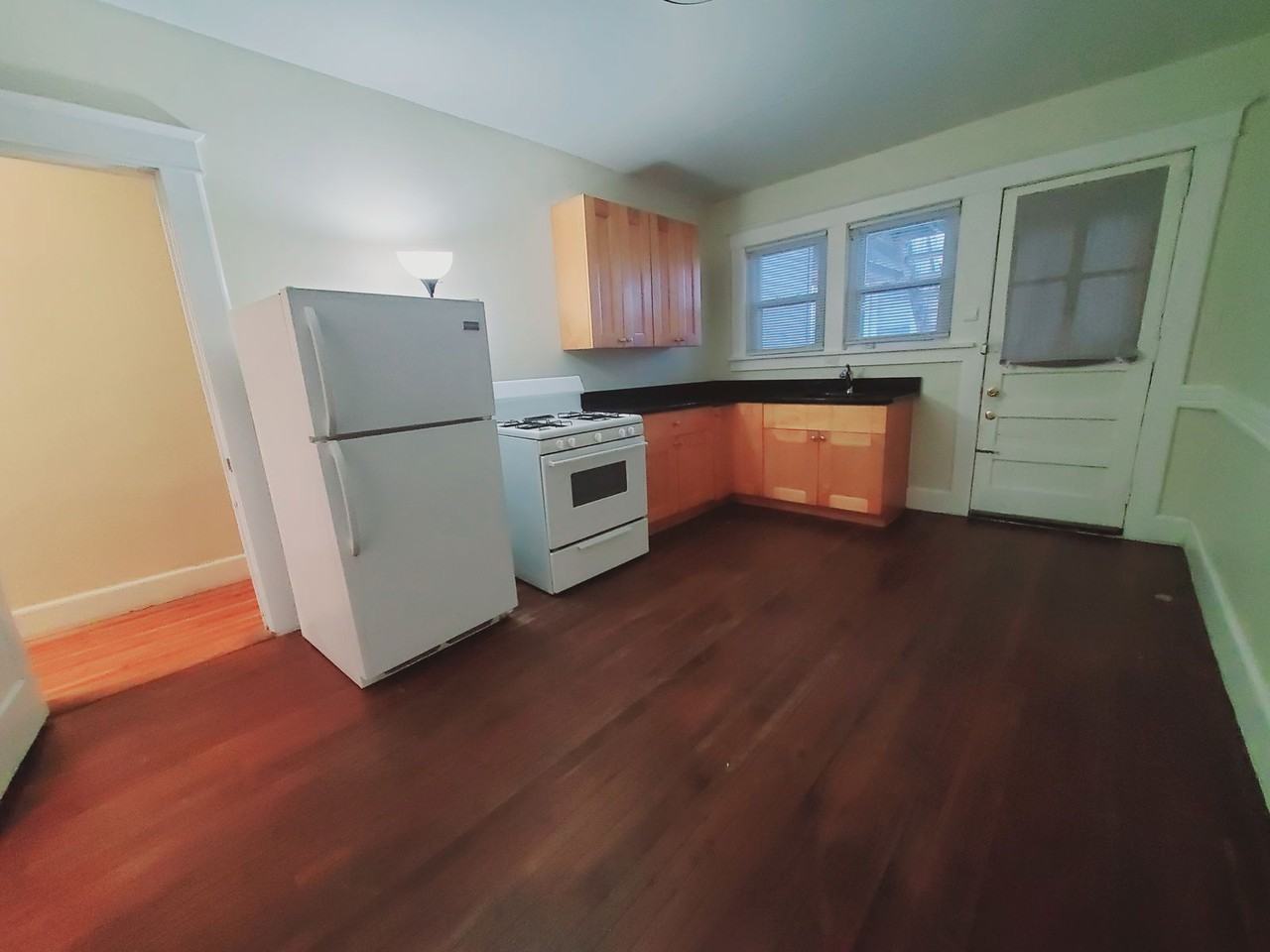 97 Franklin St #2 - Photo 2 of 8