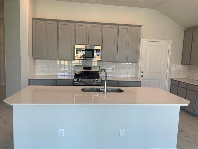 206 Mangold Dr - Photo 3 of 25