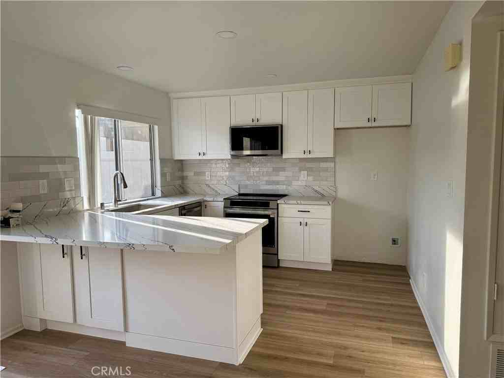 4810 Daroca Way - Photo 4 of 8