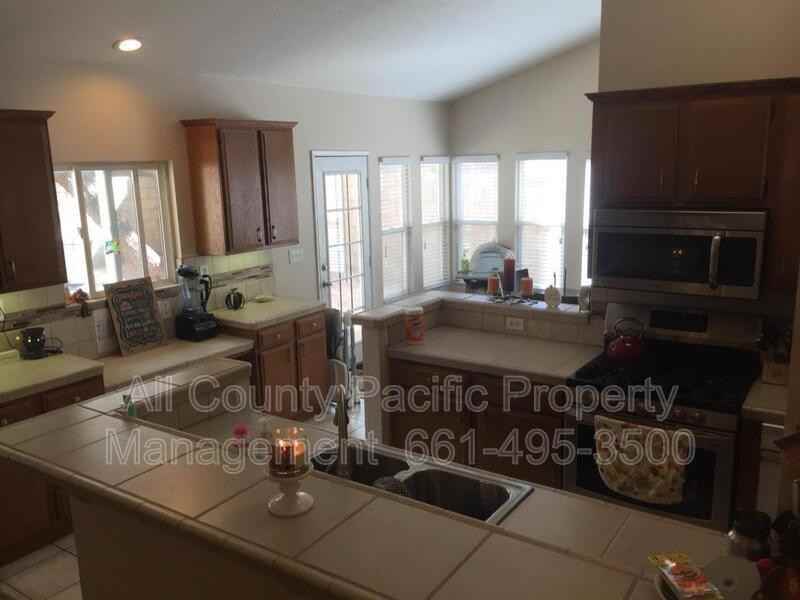 42330 Portland Ln - Photo 6 of 10