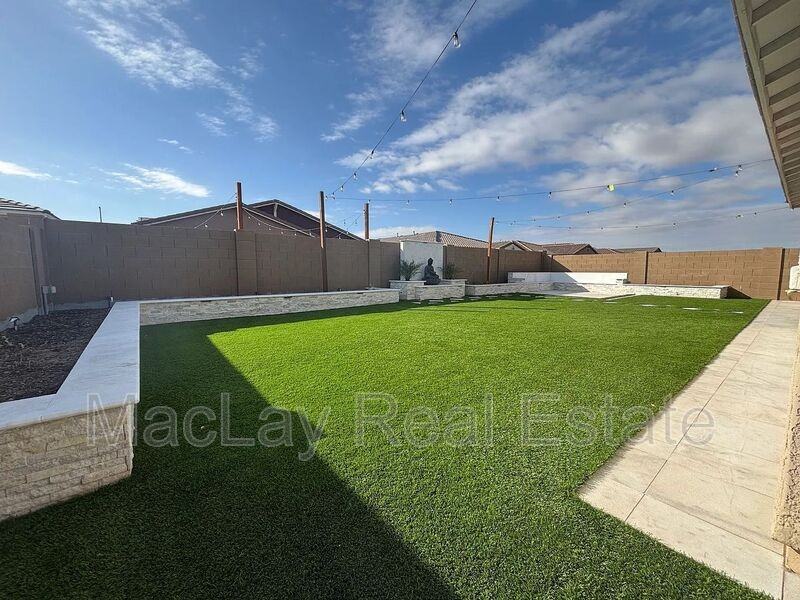 2349 E Citadel Dr - Photo 5 of 12