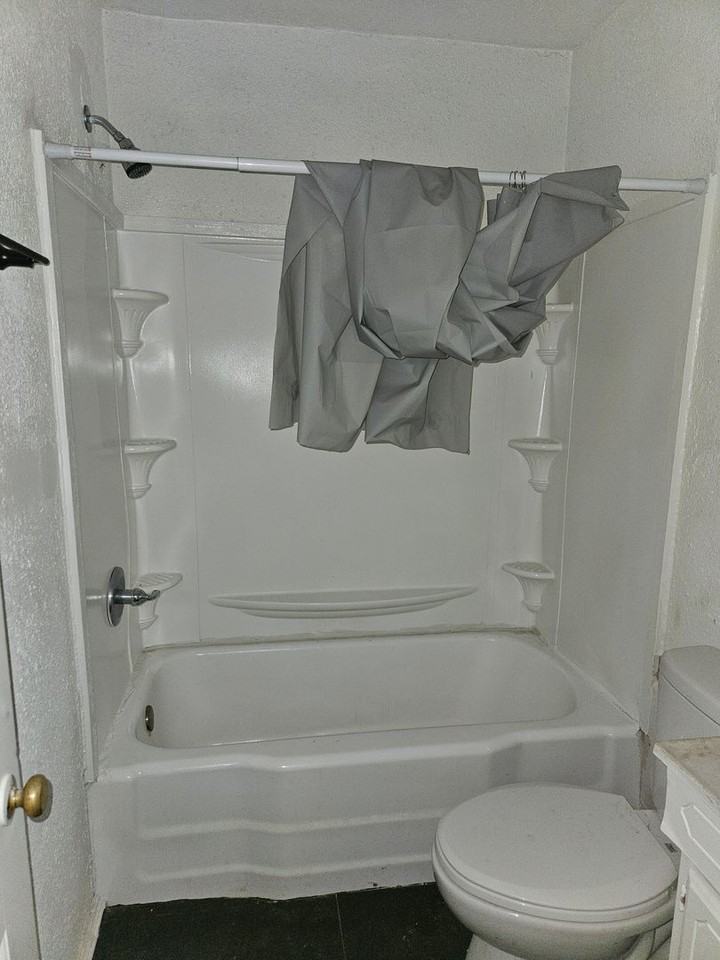 112 W Cedar Ave - Photo 4 of 19