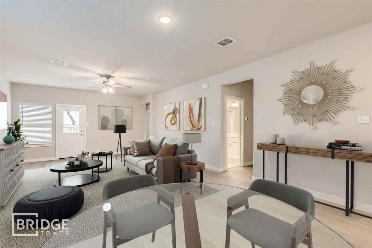 528 Warm Saffina Ln - Photo 5 of 12