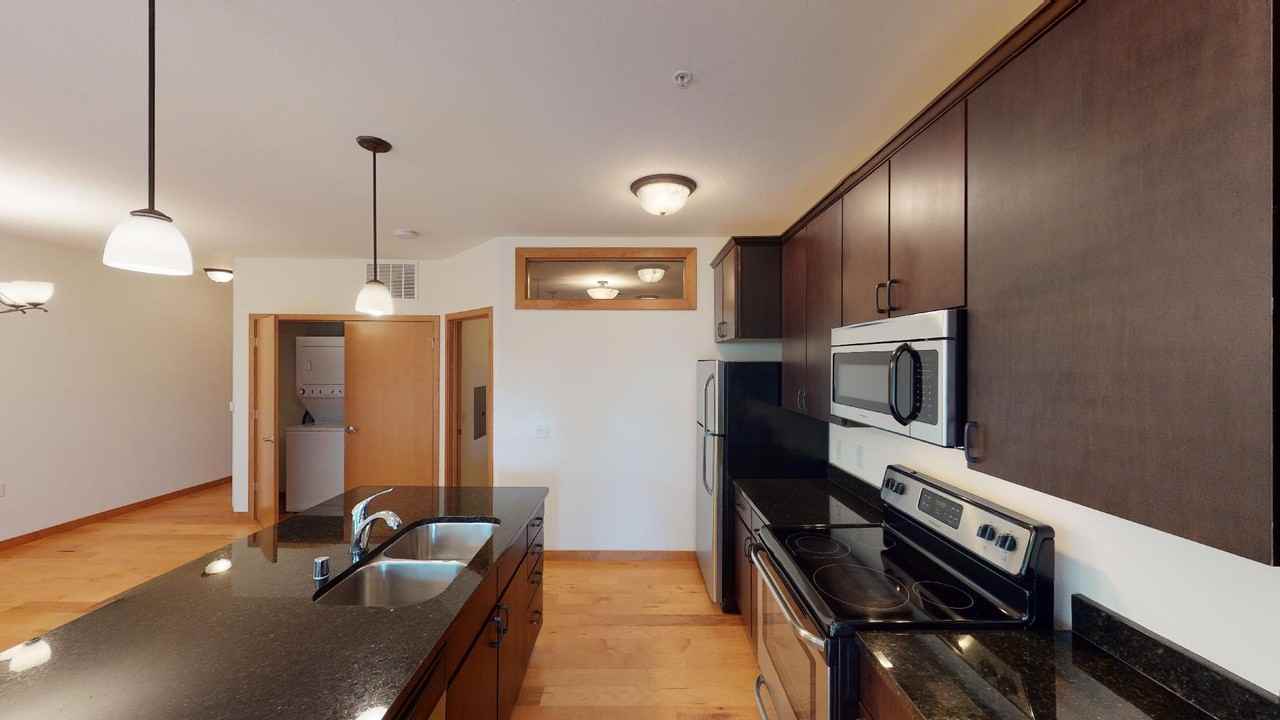 Wingra Shores - Photo 6 of 21