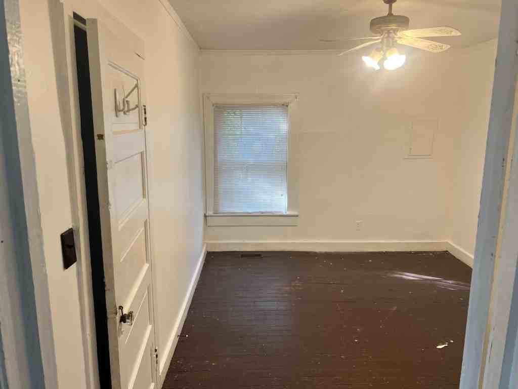 414 Sparta Hwy Ne #NA - Photo 3 of 9
