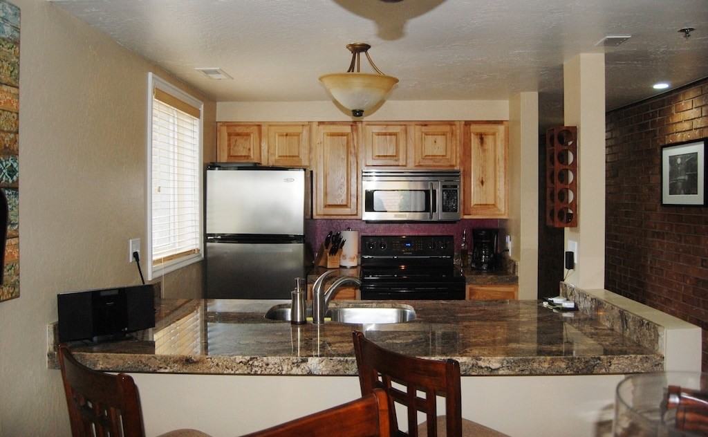 1415 Park Ave #101 - Photo 4 of 20