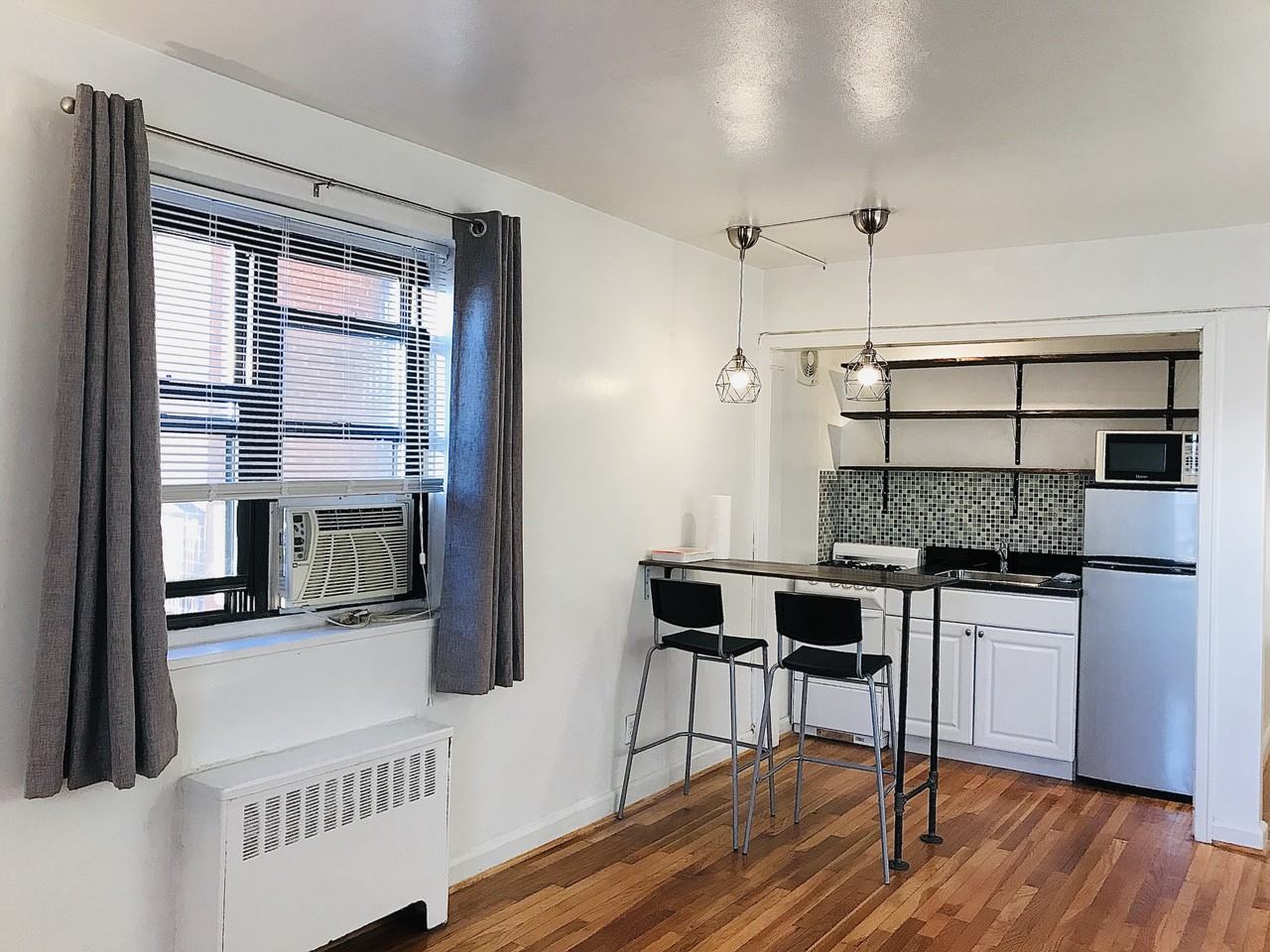 165 Vroom St #3L - Photo 4 of 18