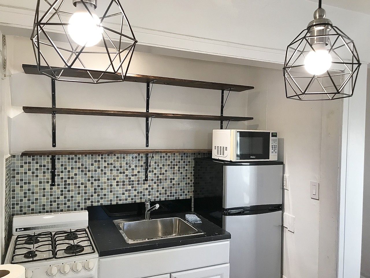 165 Vroom St #3L - Photo 5 of 18