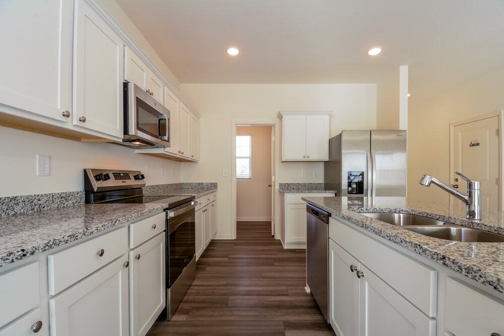 260 Babbling Brook Dr - Photo 5 of 17