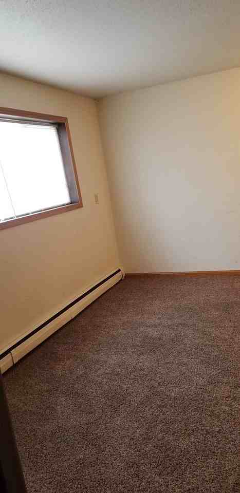 218 21st St Nw #6 - Photo 2 of 7