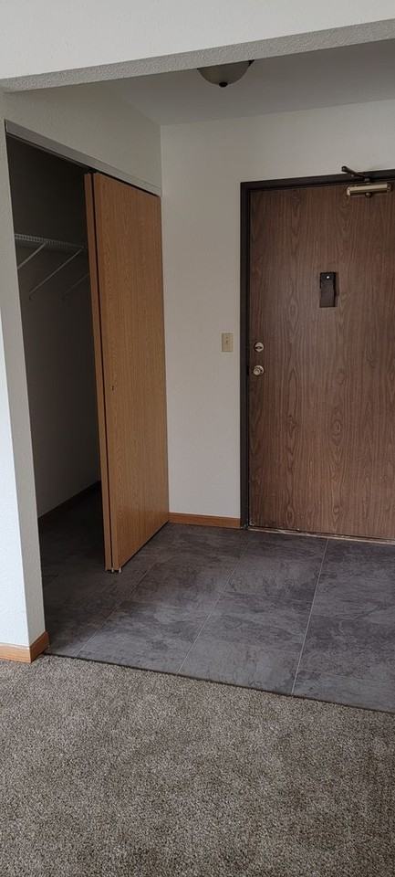 218 21st St Nw #18 - Photo 4 of 12