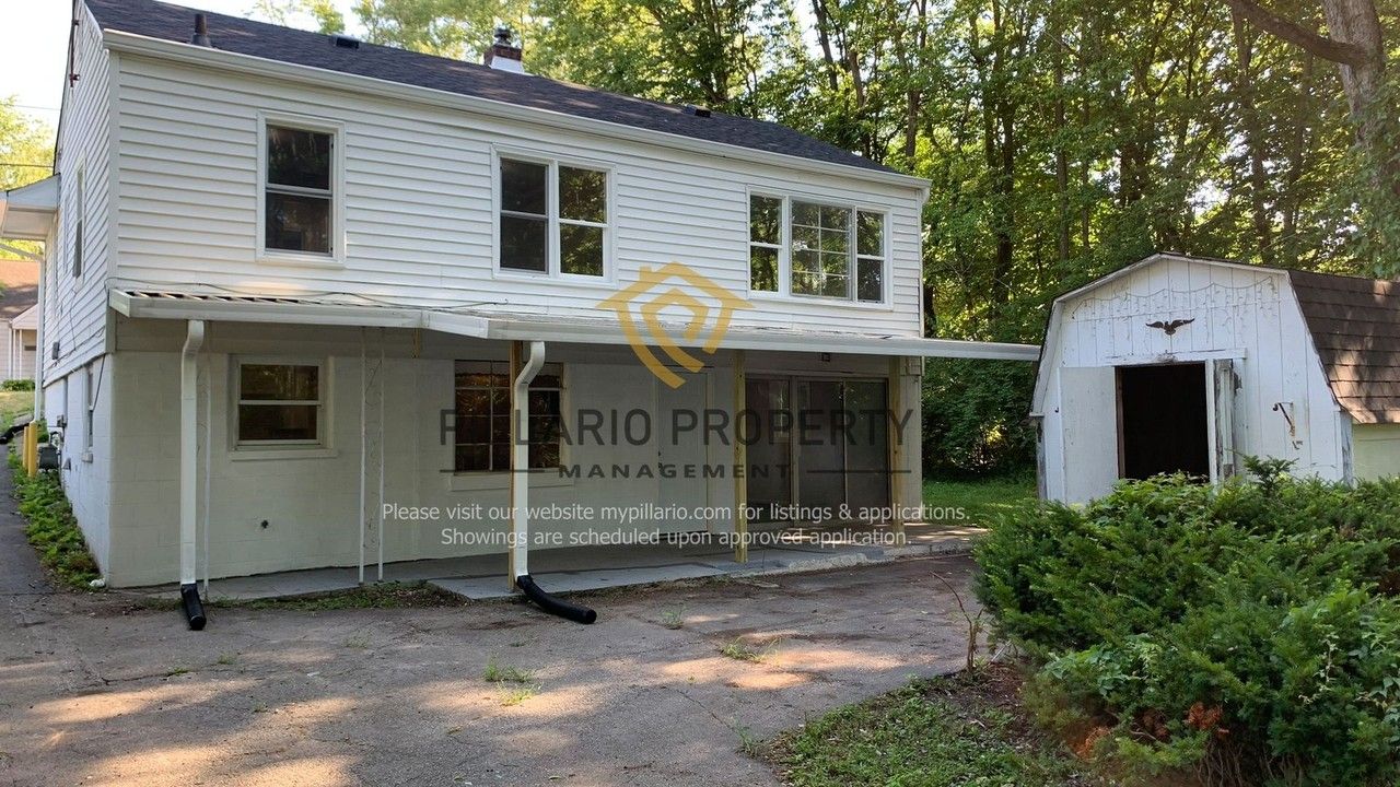 2338 W 9th St - Photo 2 of 47