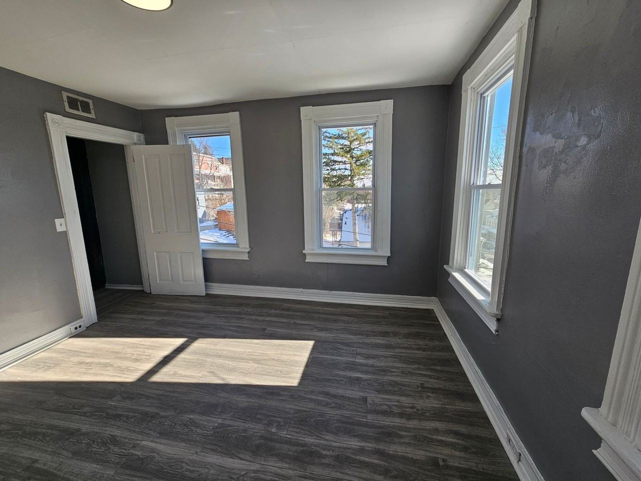 2130 Elsie St - Photo 3 of 13