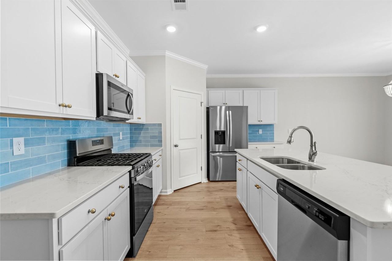 731 Gryffindor Dr - Photo 3 of 18