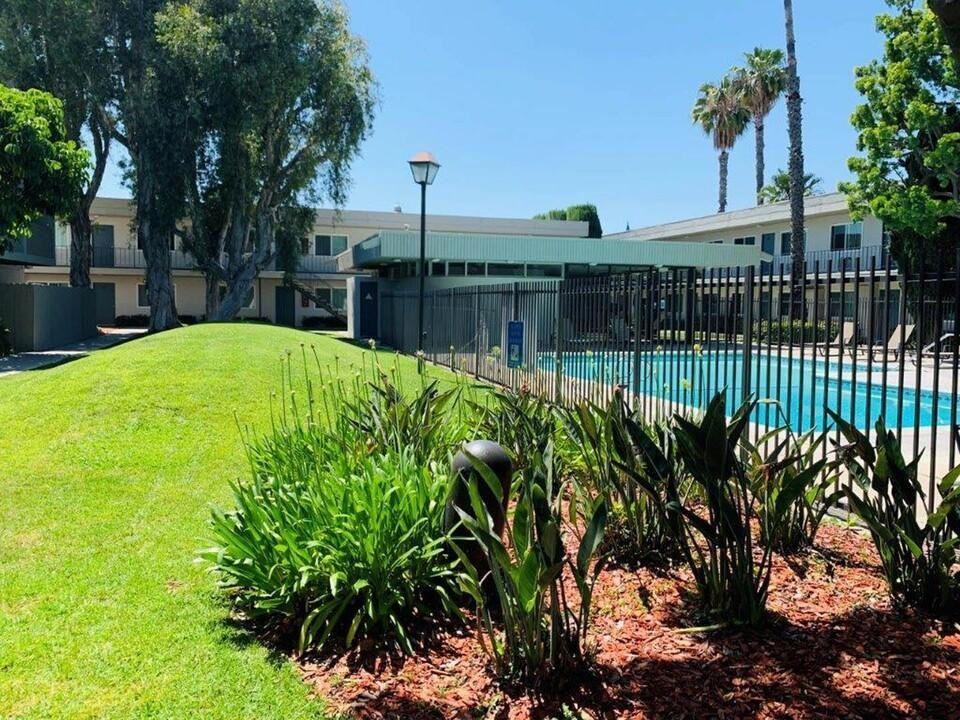 4901 Clair Del Ave - Photo 3 of 23